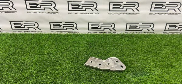 Кронштейн передний левый Mercedes Benz GL