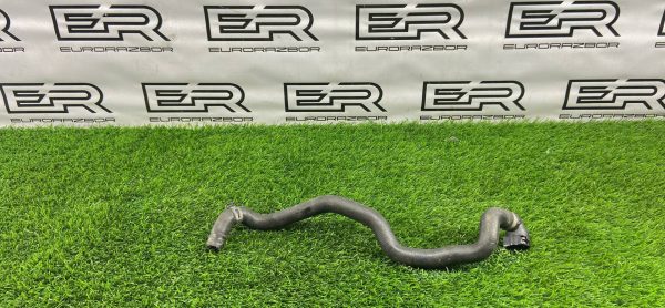 Патрубок охлаждения Range Rover L405 L494