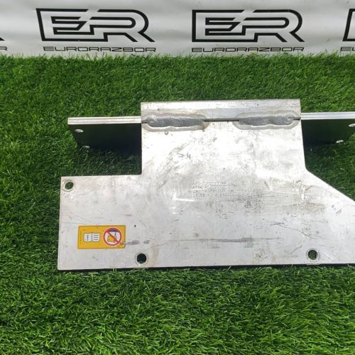 Ниша АКБ Mercedes X253