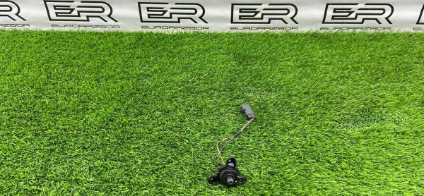 Детали внутри бардачка Range Rover Sport L494