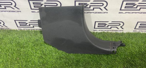 Накладка порога передняя правая Lande Rover Velar L560