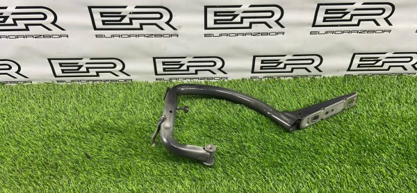 Левая петля крышки багажника Mercedes W221