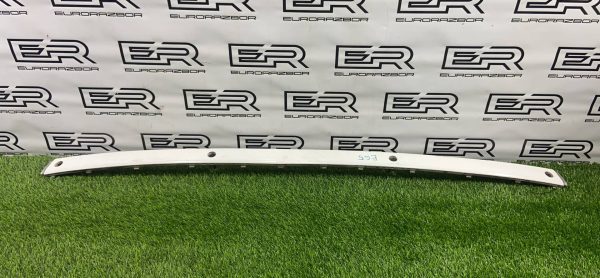 Молдинг задний правый BMW 7 E65 E66