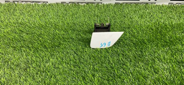 Кронштейн заглушки омывателя фар BMW 7 E65