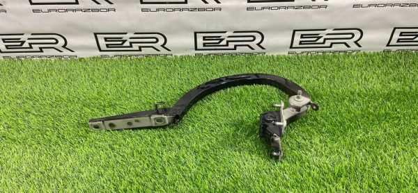 Петля крышки багажника BMW 5 G30 /G31