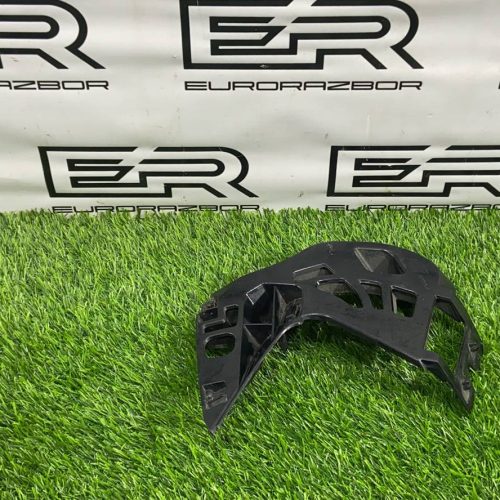 Кронштейн крепления бампера BMW 5 G30 /G31