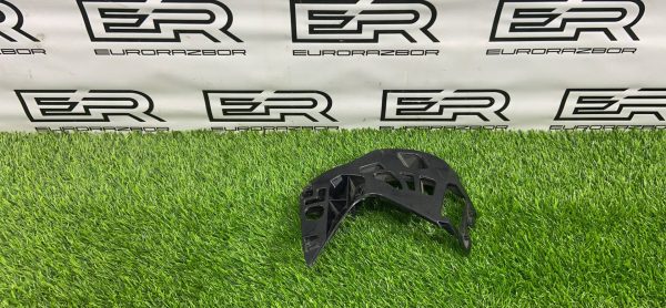 Кронштейн крепления бампера BMW 5 G30 /G31