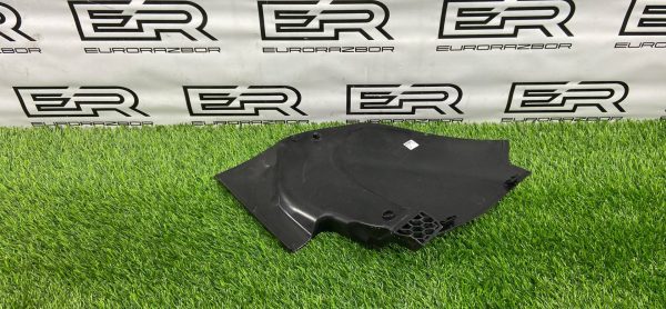 Водосток капота BMW 5 G30 /G31