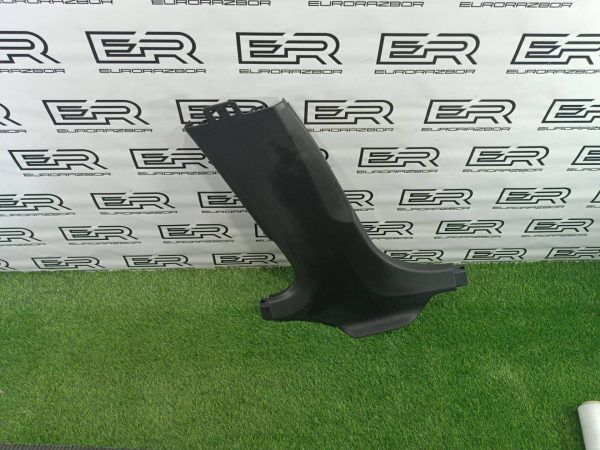 Обшивка стойки центральной левой BMW 5 G30 G31