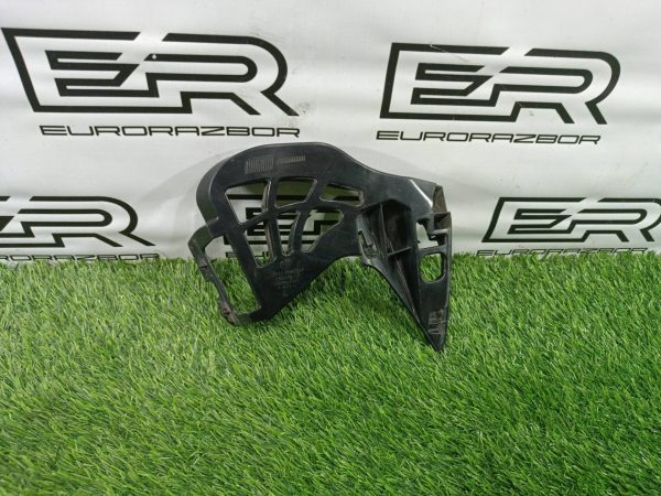 Кронштейн бампера передний левый BMW 5 G30 G31