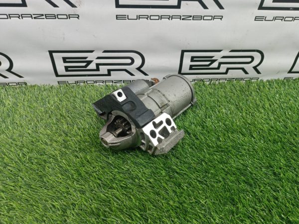 Стартер BMW 5 G30 G31