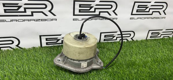 Подушка двигателя Mercedes S W222