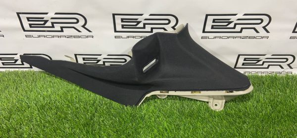 Обшивка стойки задняя правая Mercedes CLS W218