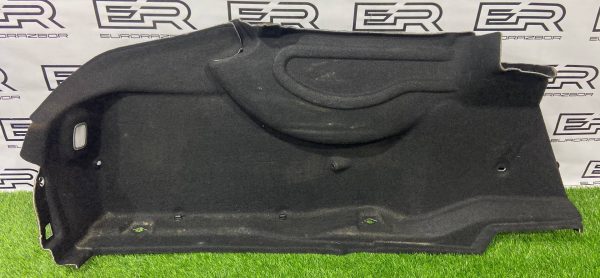 Обшивка багажника задняя левая Mercedes CLS W218