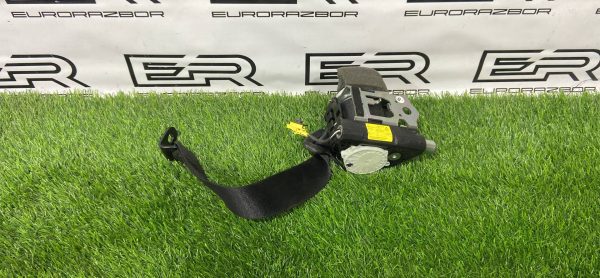 Ремень безопасности Mercedes CLS W218