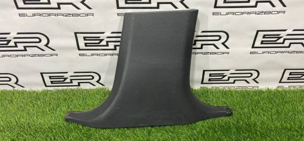 Обшивка стойки правая Mercedes CLS W218