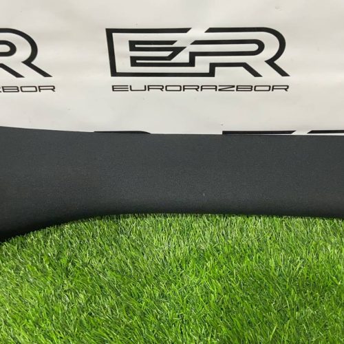 Обшивка стойки передняя правая Mercedes GLE w166