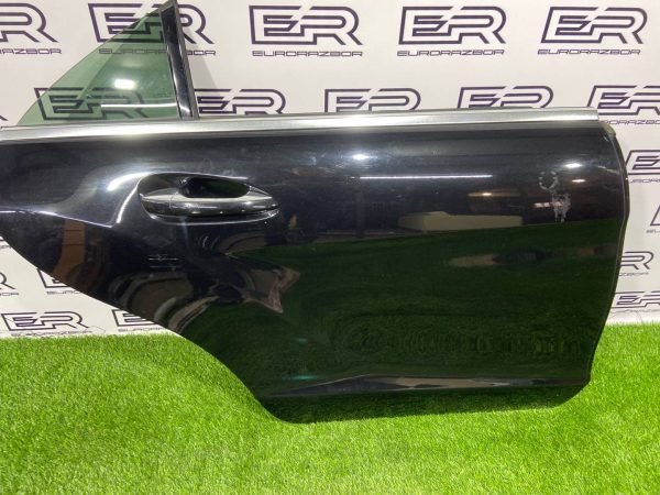 Дверь правая задняя Mercedes CLS W218