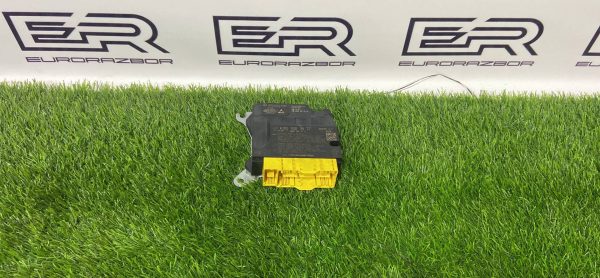 Блок SRS Mercedes W205 X253