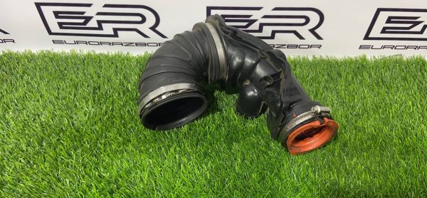 Патрубок воздушного фильтра Mercedes GLC X253