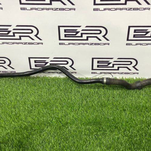 Патрубок охлаждения Mercedes GLC X253