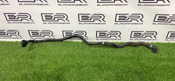 Патрубок охлаждения Mercedes GLC X253