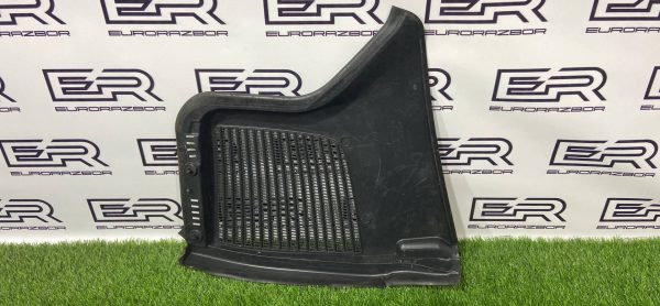 Уголок жабо Mercedes GLC