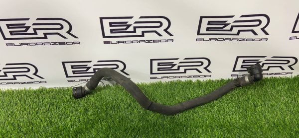 Патрубок системы охлаждения Mercedes S W222