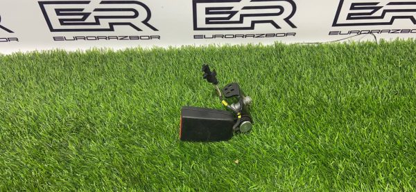 Замок ремня безопасности Mercedes CLS W218