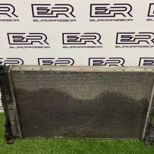 Радиатор охлаждения Mercedes CLS W218