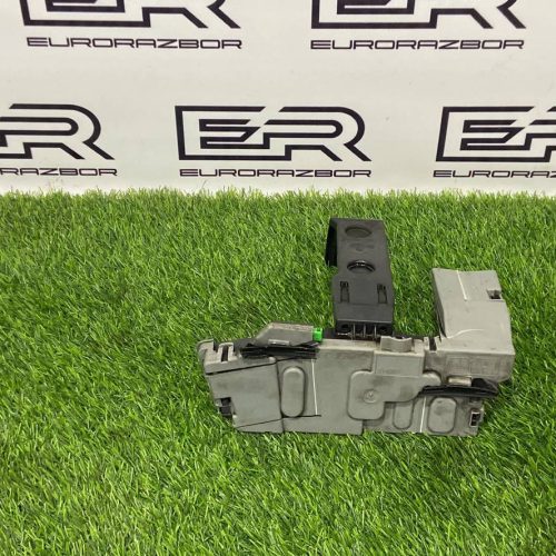 Блок предохранителей Volvo XC60