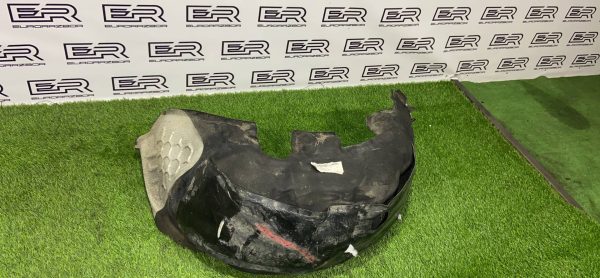 Подкрылок задний правый Mercedes w212 W218