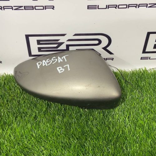 Накладка на зеркало правая Volkswagen Golf