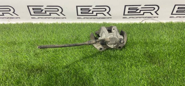 Суппорт задний правый Mercedes w212 W218