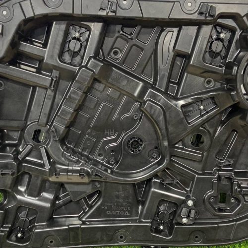 Стеклоподъёмник передний правый Volvo XC60