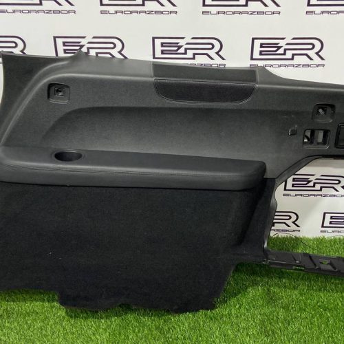 Обшивка отсека багажника правая Mercedes Benz GLS X166