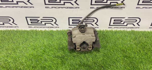 Суппорт задний правый Mercedes X253