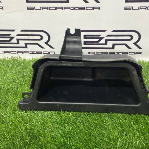 Вещевой ящик в багажном отделении BMW X5 F15