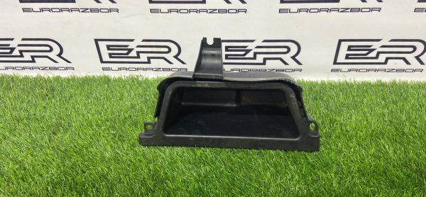 Вещевой ящик в багажном отделении BMW X5 F15