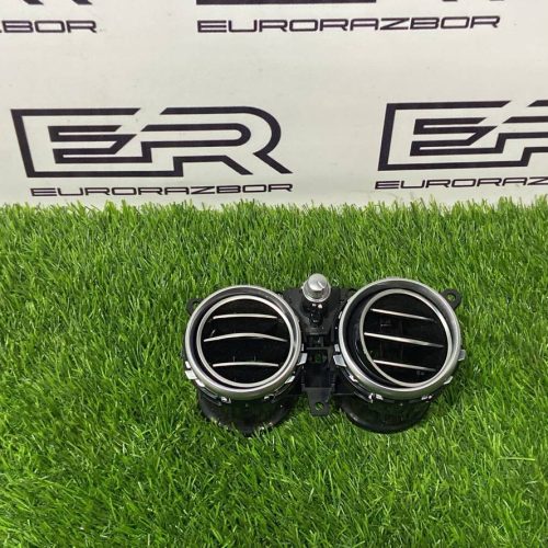 Дефлектор в торпедо правый Mercedes Benz E Class