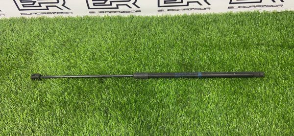 Амортизатор капота правый Mercedes GLC X253 C253