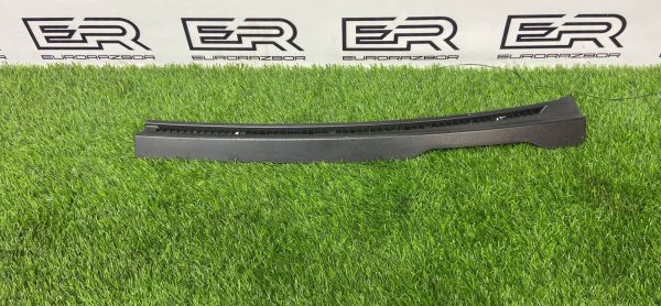 Декоративная накладка торпедо Mercedes GLC X253 C253