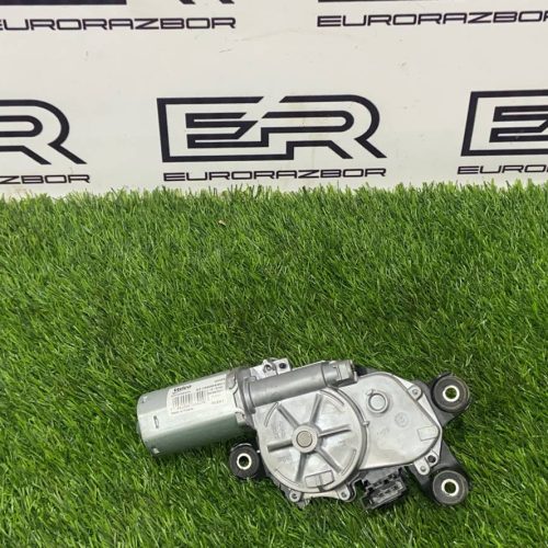 Моторчик заднего стеклоочистителя Mercedes X253