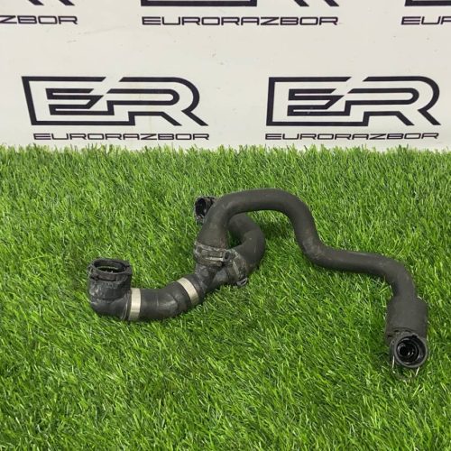 Патрубок системы охлаждения Mercedes W213