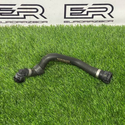 Патрубок Mercedes W213