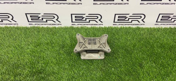 Опора двигателя КПП Mercedes X253