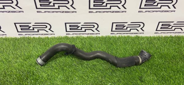 Патрубок Mercedes W213