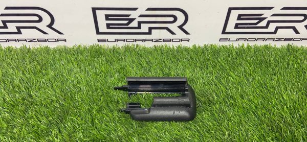 Крышка петли сиденья Mercedes X253