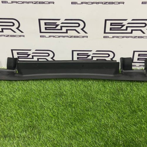 Накладка крышки багажника Mercedes X253