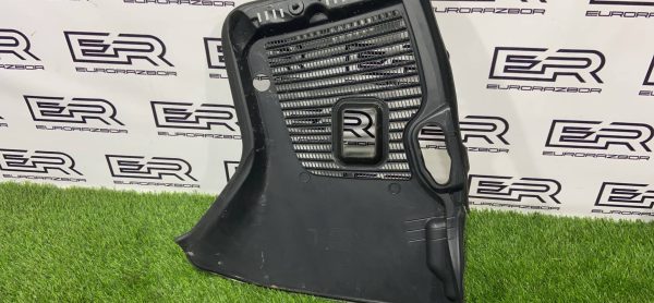 Уголок жабо левый Mercedes X253